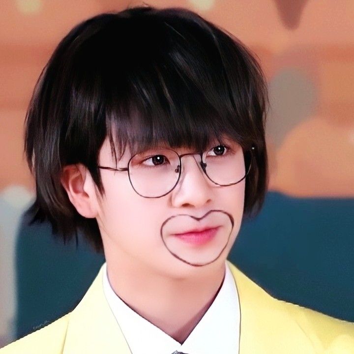 粉丝拍下的郑东元瞬间