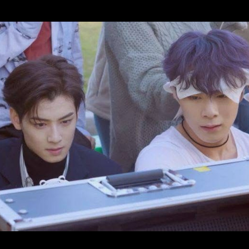 Recent activity shot of Cha Eunwoo