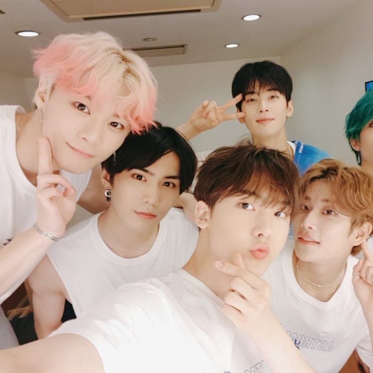 チャ・ウヌの最近の活動ショット