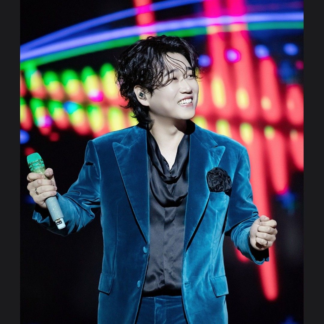 Behind-the-scenes cut of Hwang Youngwoong