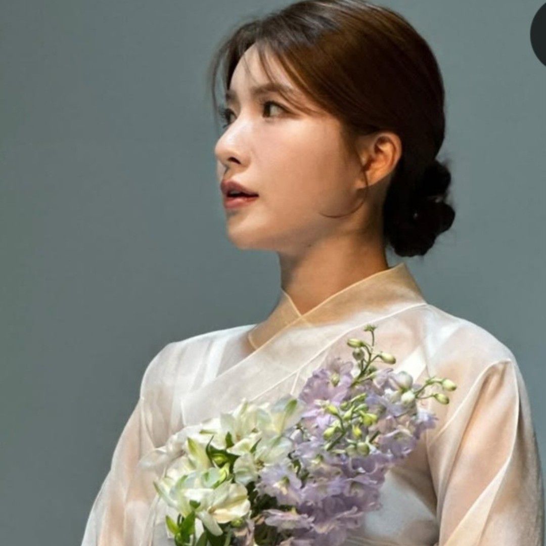 Latest photo of Ryu Wonjung