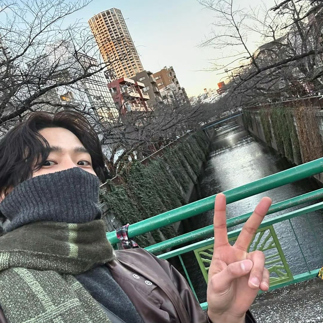 Foto terbaru dari Rowoon