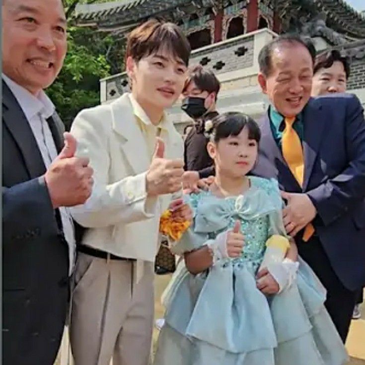 Recent activity shot of Park Seojin