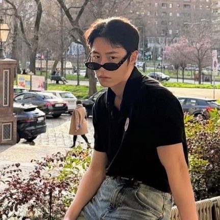 Recent activity shot of Lee Jaewook
