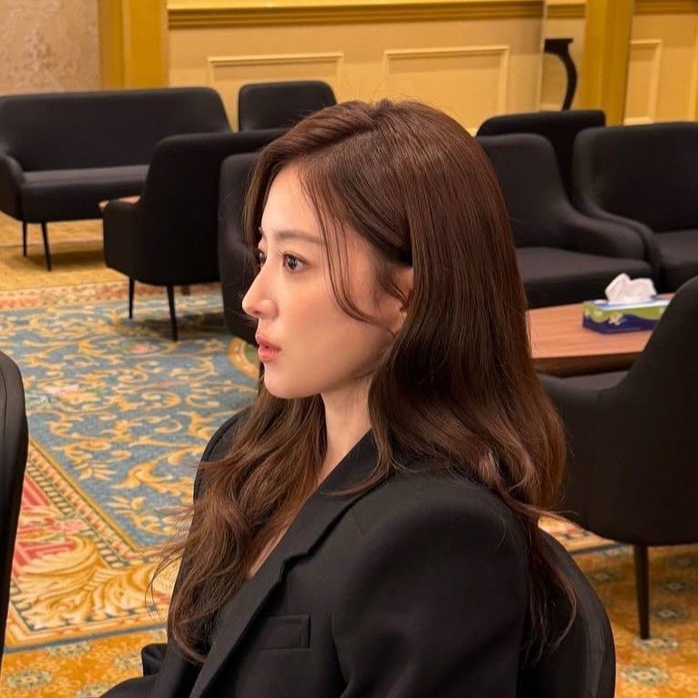 A moment captured by a fan of Lee Seyoung