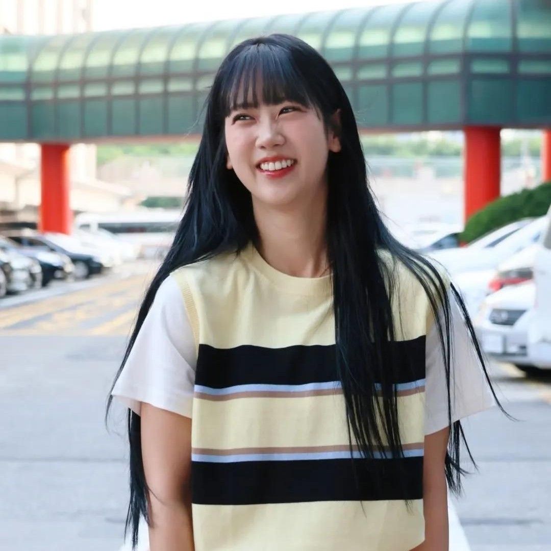 A moment captured by a fan of Kang Hyeyeon