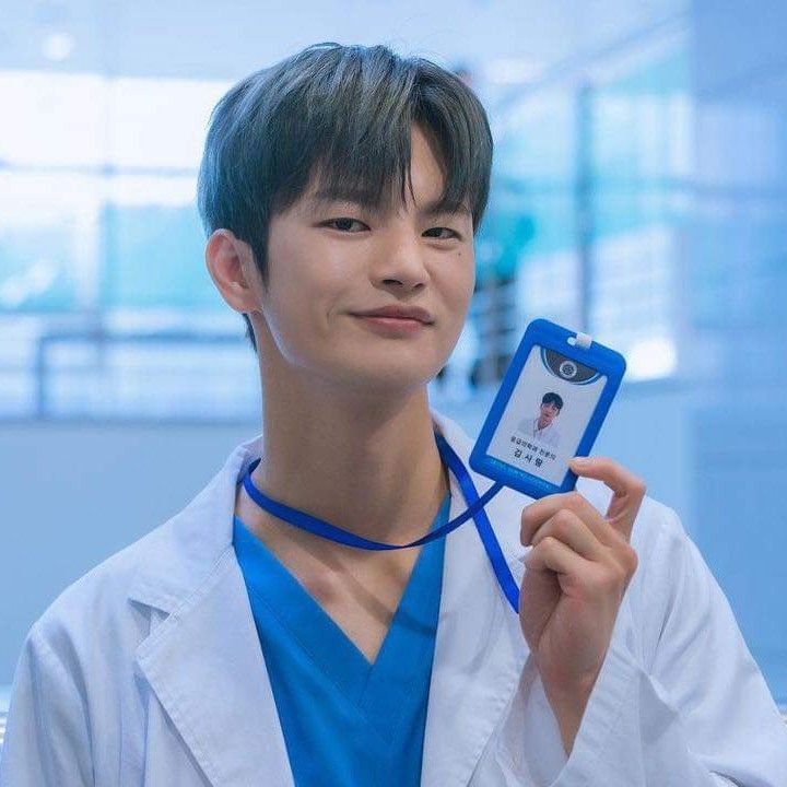 Latest photo of Seo Inguk
