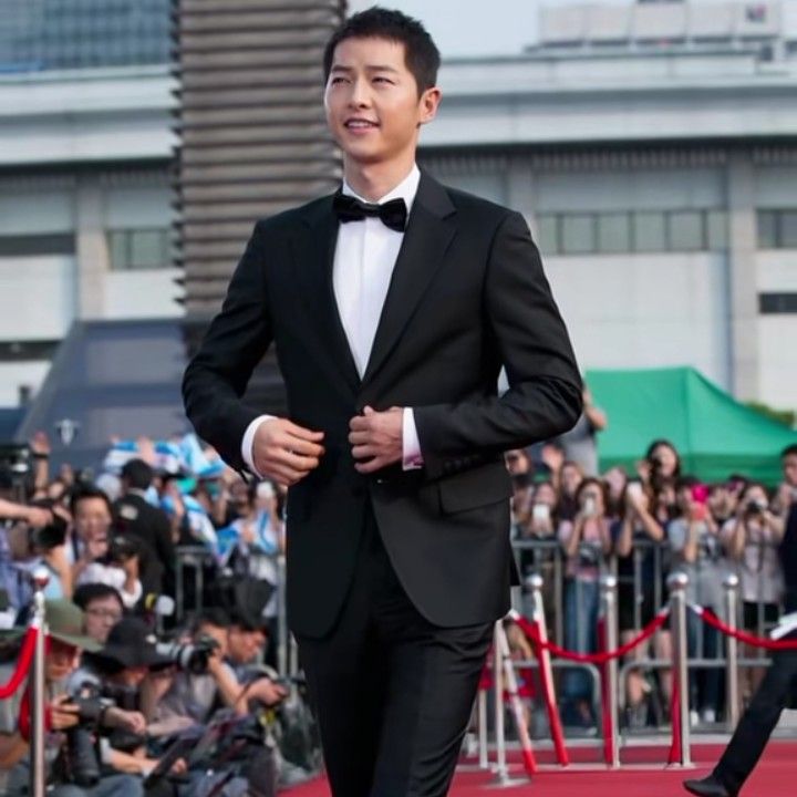 송중기의 최신 사진