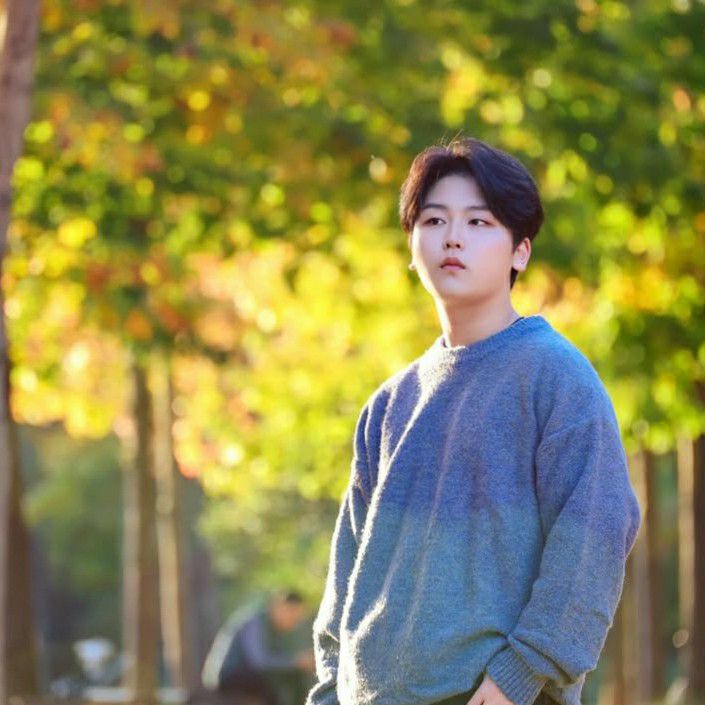 A moment captured by a fan of Park Sungon