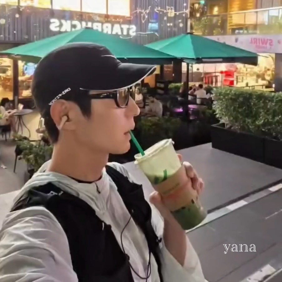 Foto terbaru dari Lee Joongi