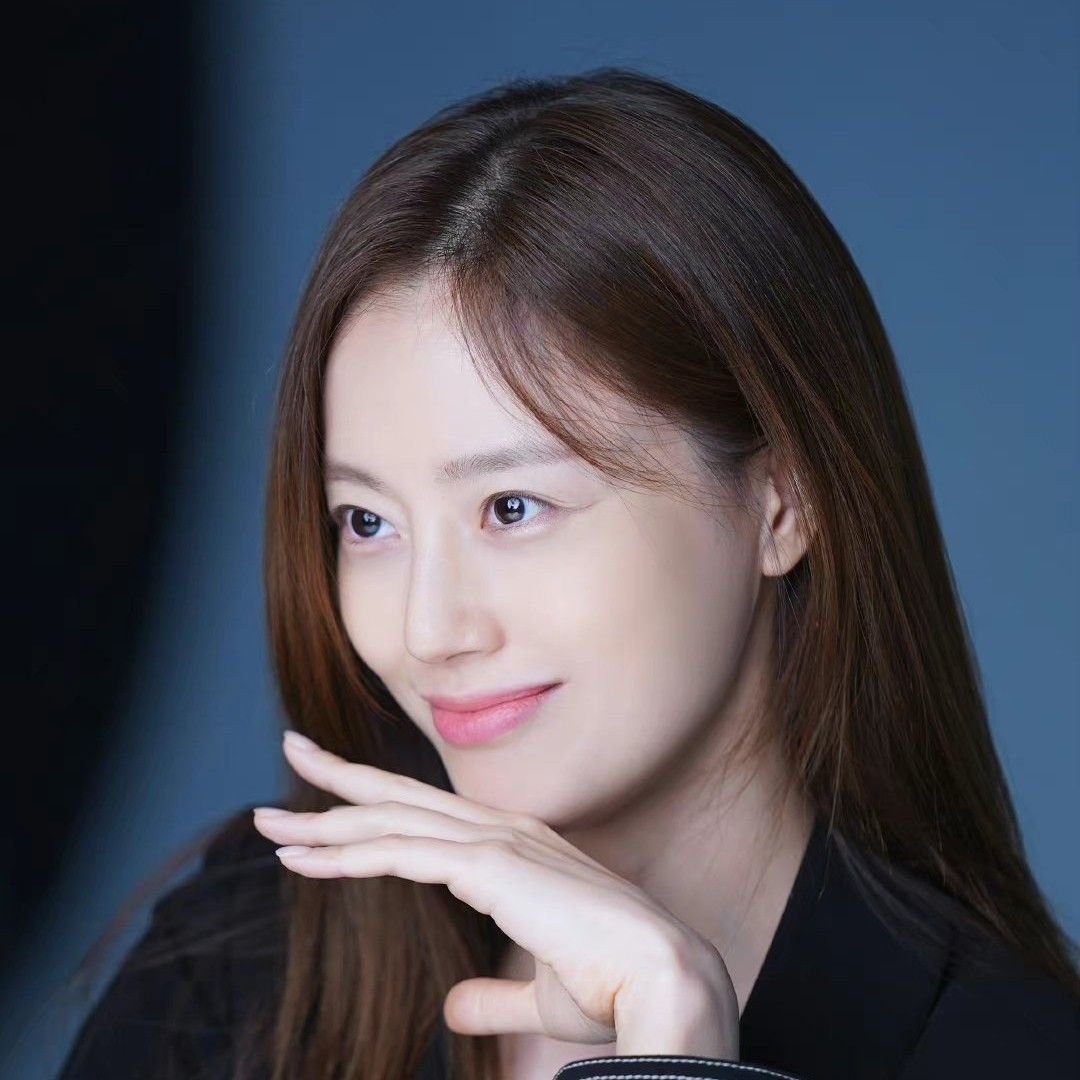 Recent activity shot of Moon Chaewon