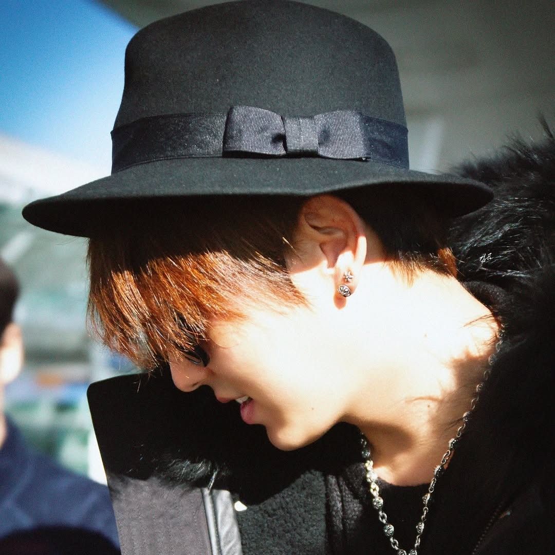 A moment captured by a fan of Lee Joongi