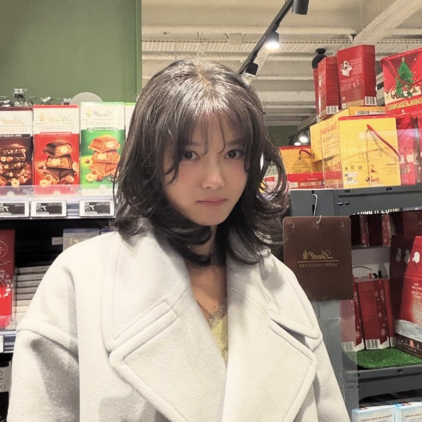 Recent activity shot of Kim Youjung