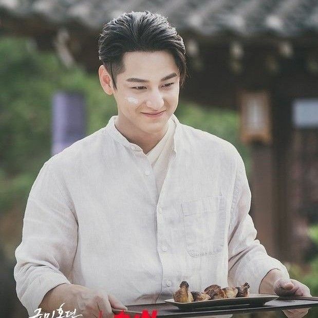 A moment captured by a fan of Kim Bum