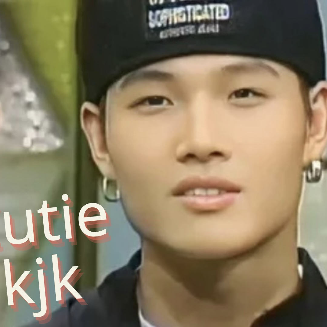 A moment captured by a fan of Kim Jongkook