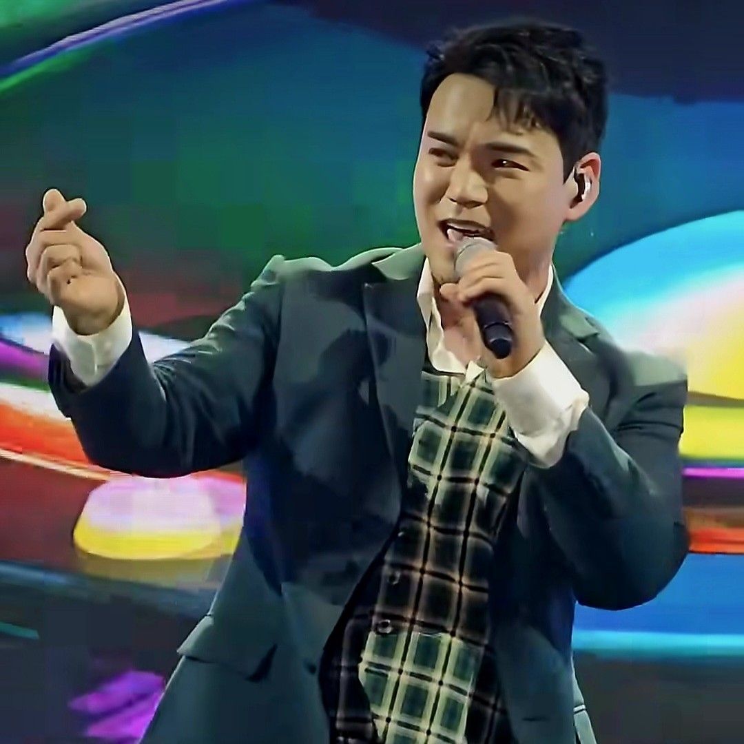 Latest photo of Lee Jung