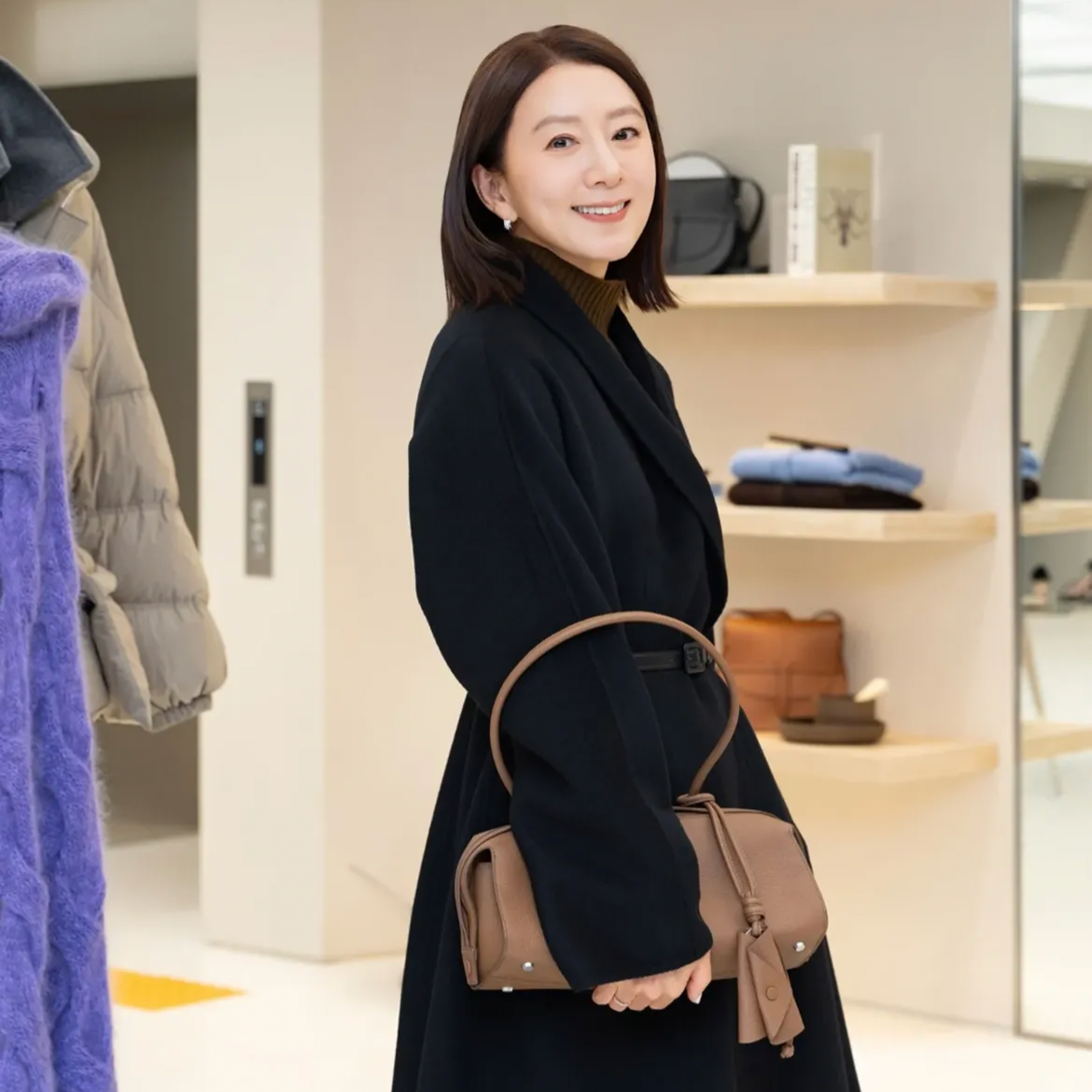 Latest photo of Kim Heeae