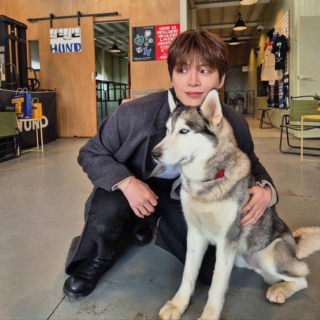 Behind-the-scenes cut of Secret Garden