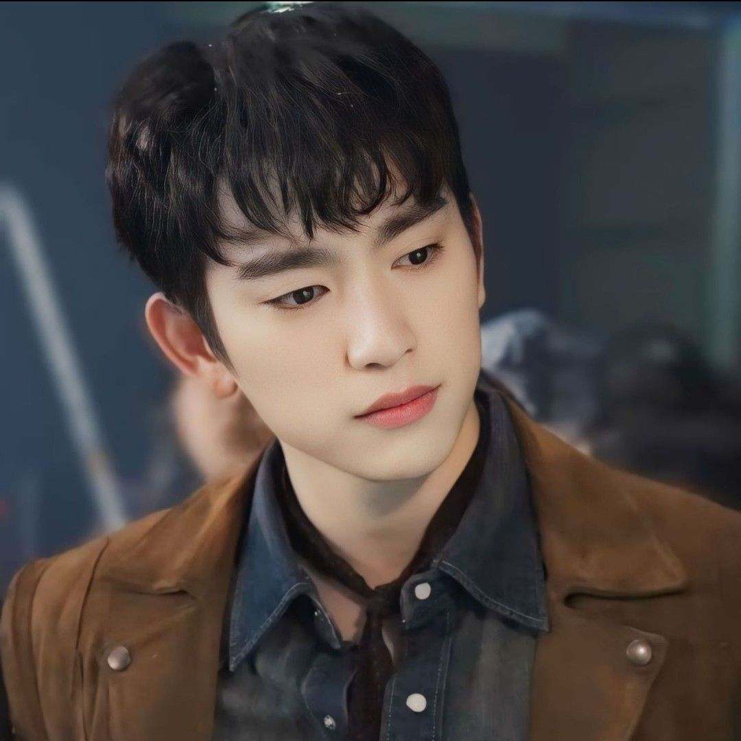 Behind-the-scenes cut of Park Jinyoung
