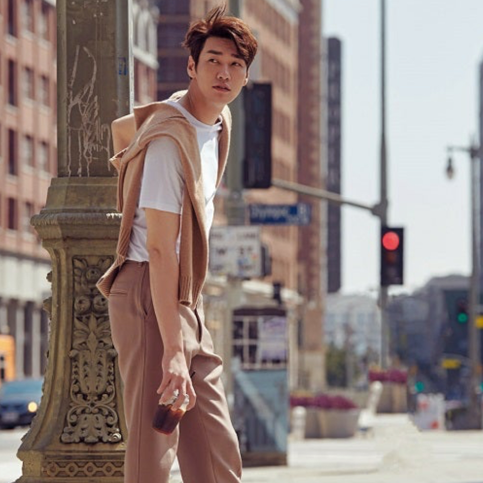 Latest photo of Kim Youngkwang