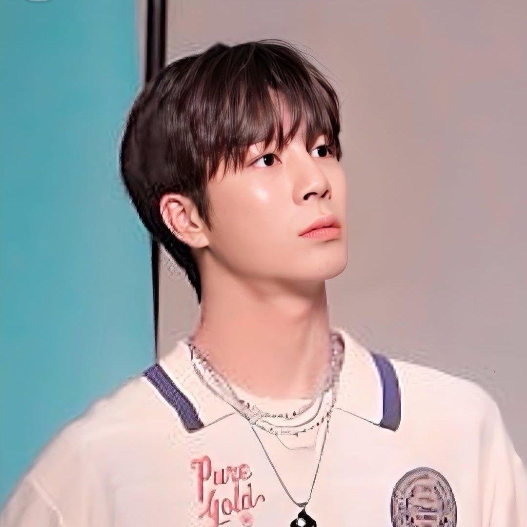 Recent activity shot of Jeong Dongwon