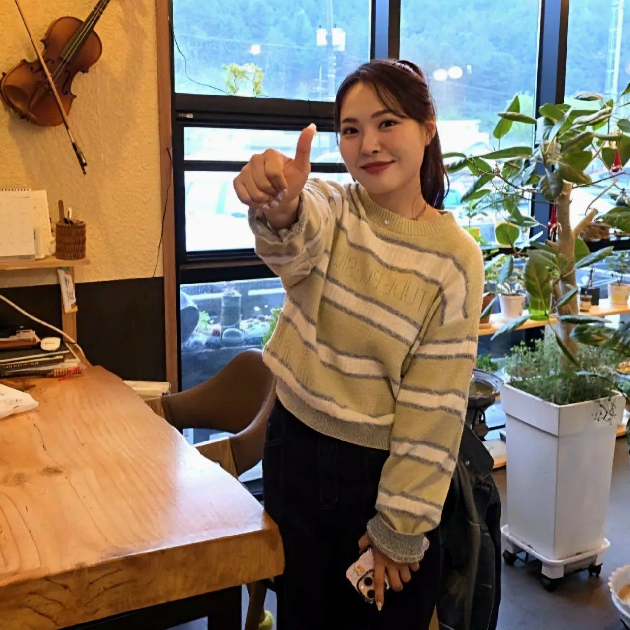 Behind-the-scenes cut of Miss Kim