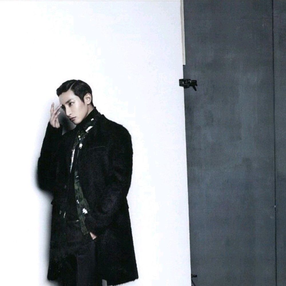 Behind-the-scenes cut of Lee Soohyuk