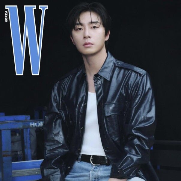 Recent activity shot of Park Seojoon