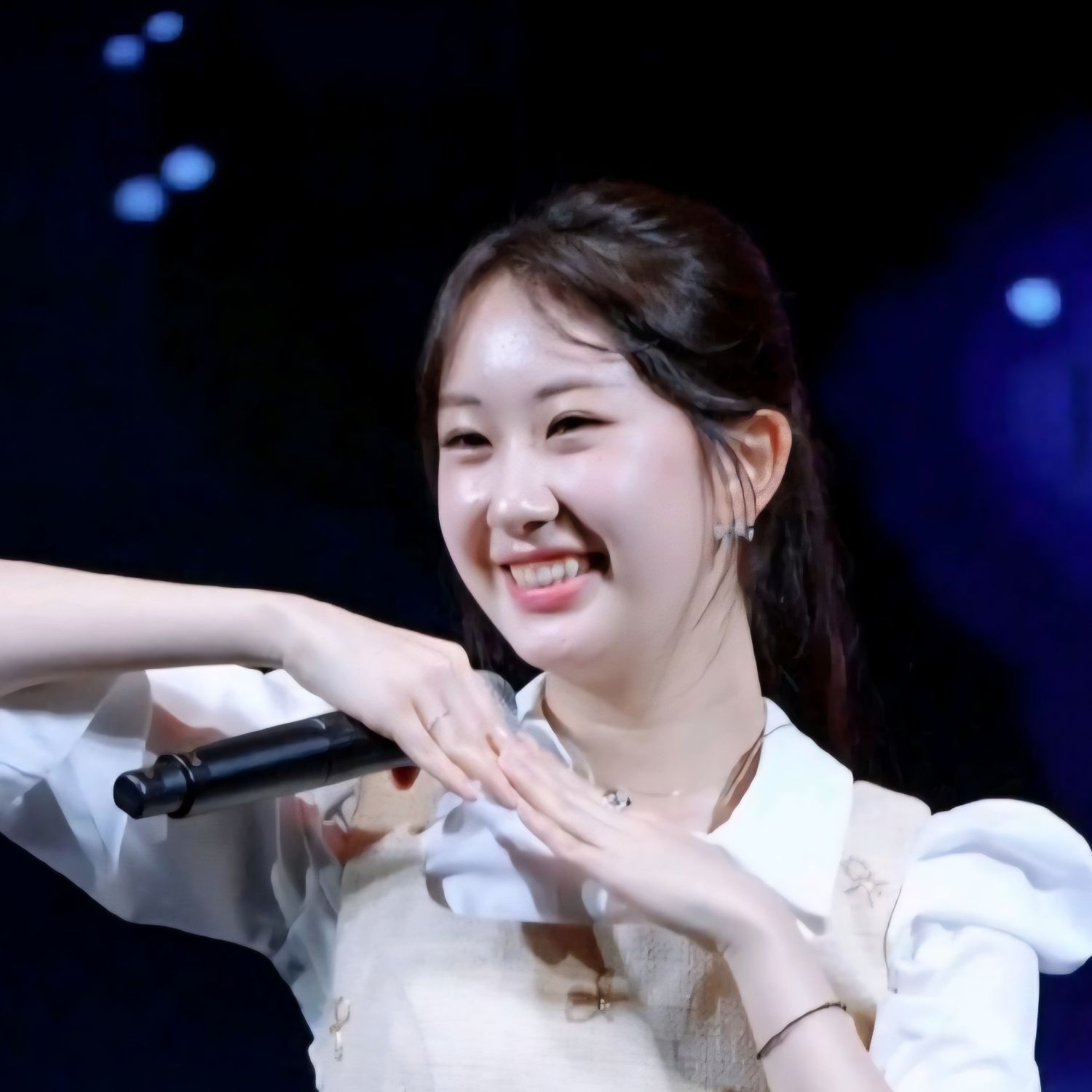 Foto kegiatan terbaru dari Jeon Yujin