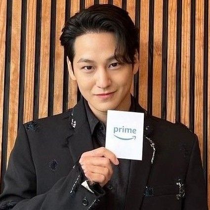 Foto kegiatan terbaru dari Kim Bum