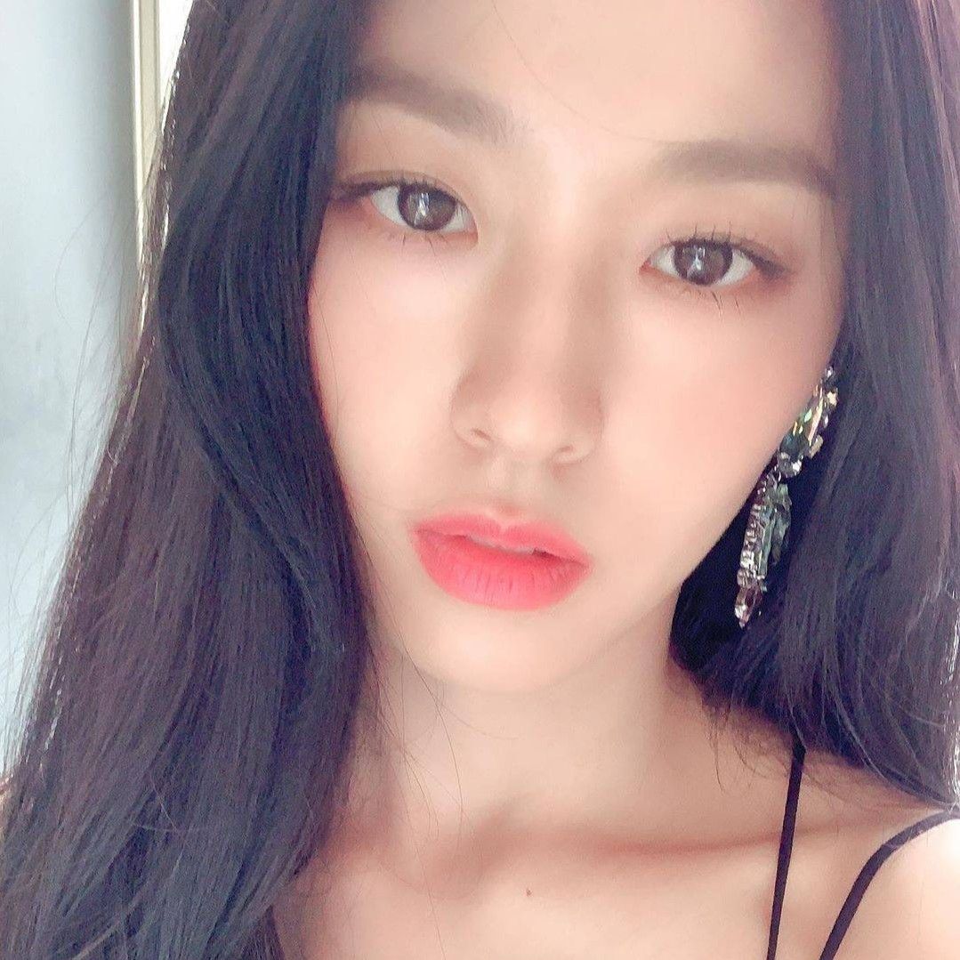 Latest photo of Seolhyun