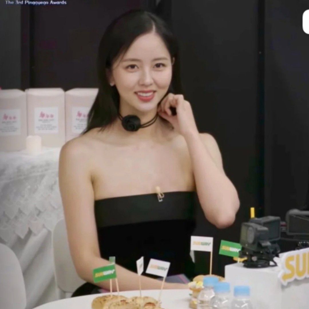 Momen yang diabadikan oleh penggemar Kim Sohyun