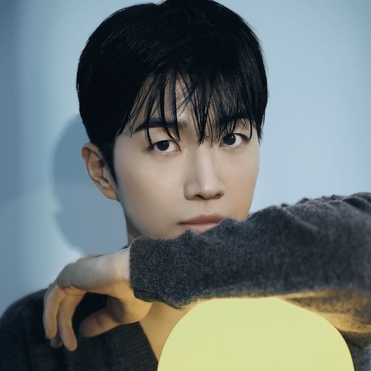Behind-the-scenes cut of Kang Hoon