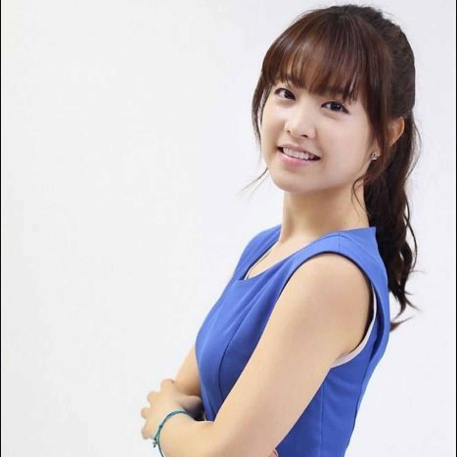 Behind-the-scenes cut of Park Boyoung