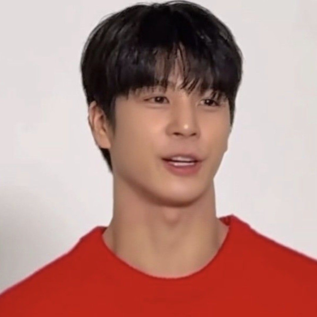 チョン・ドンウォンの最近の活動ショット