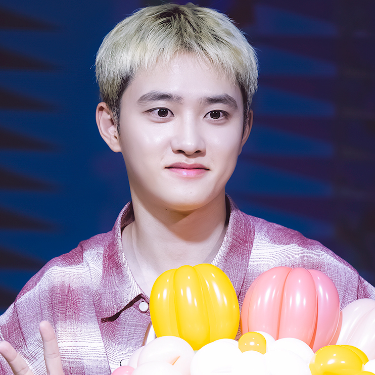 A moment captured by a fan of Doh Kyungsoo (D.O.)