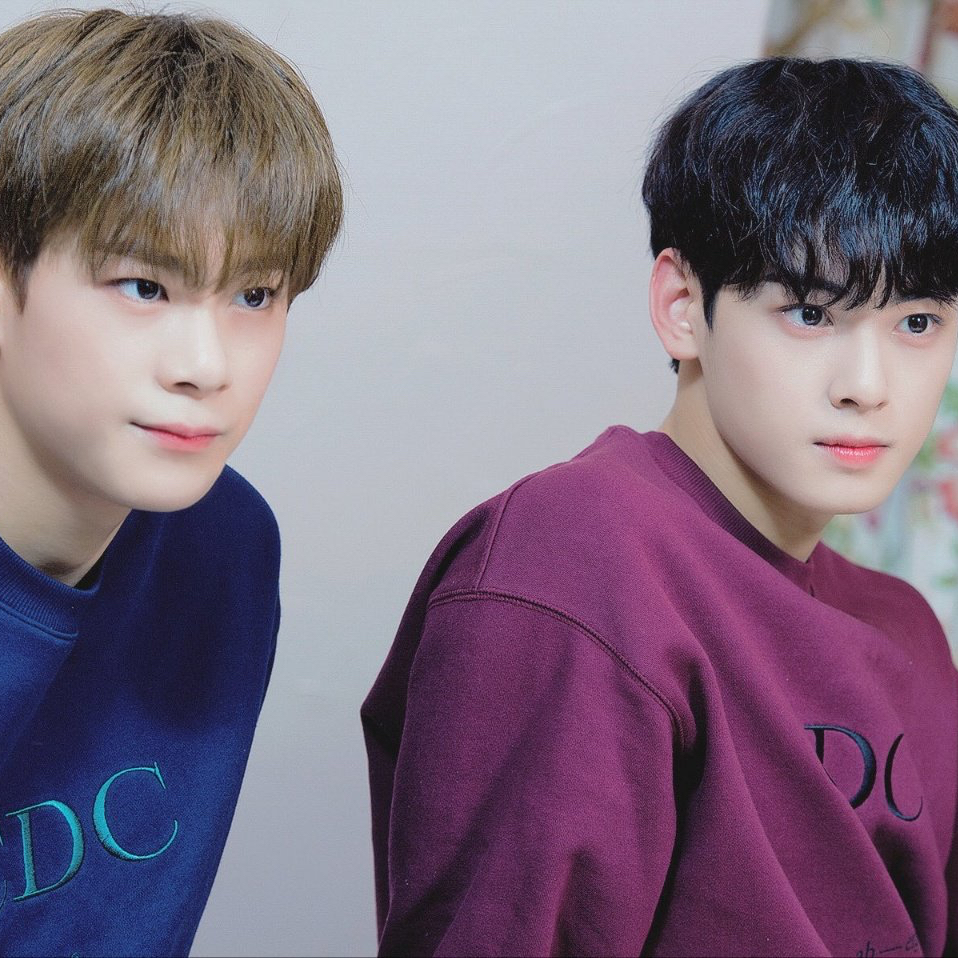 A moment captured by a fan of Cha Eunwoo