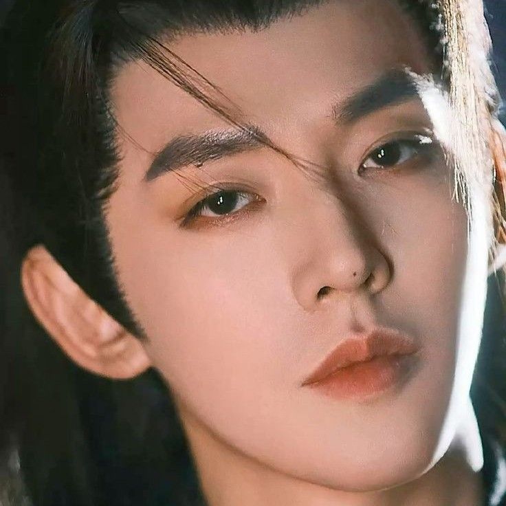 Latest photo of Deng Wei