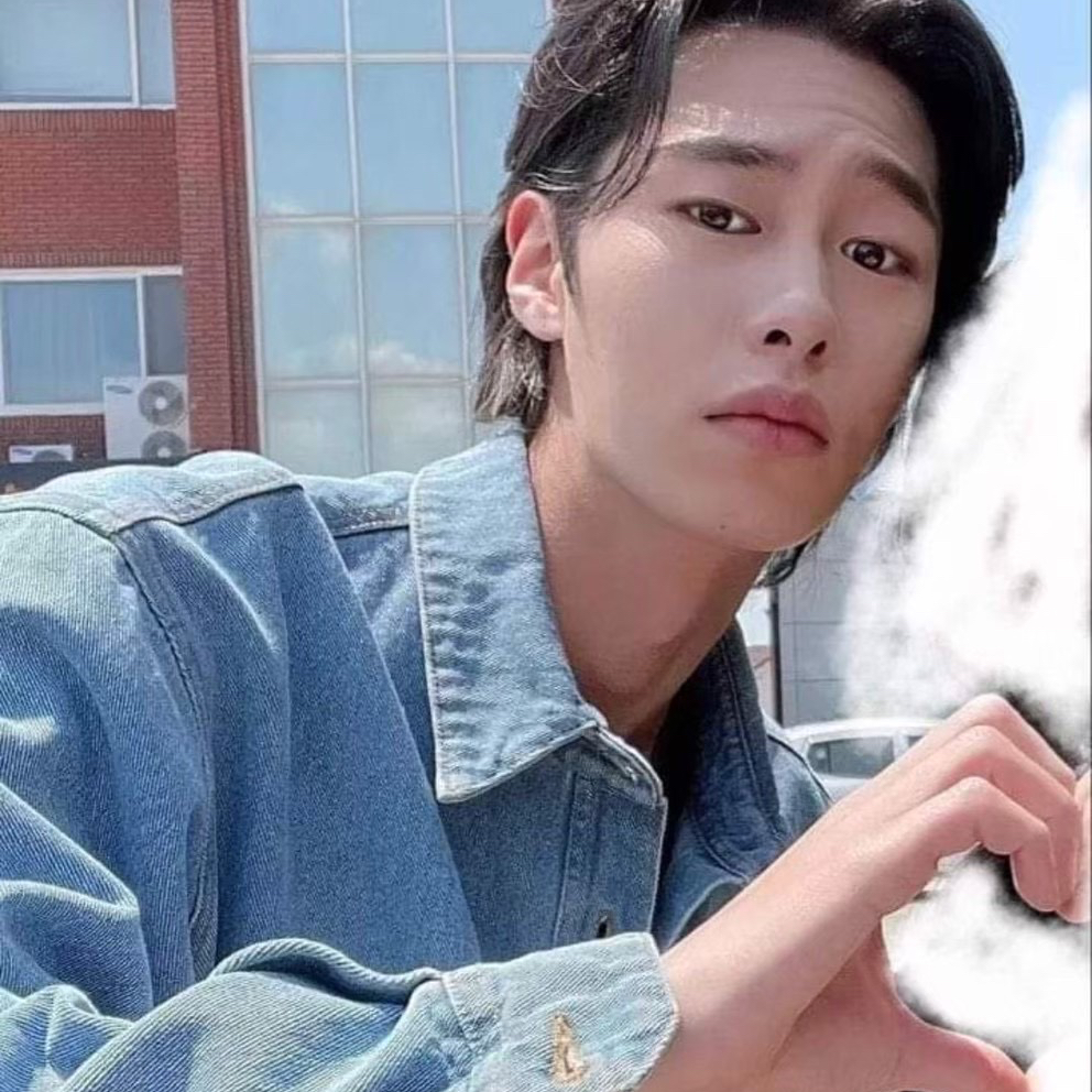 Latest photo of Lee Jaewook