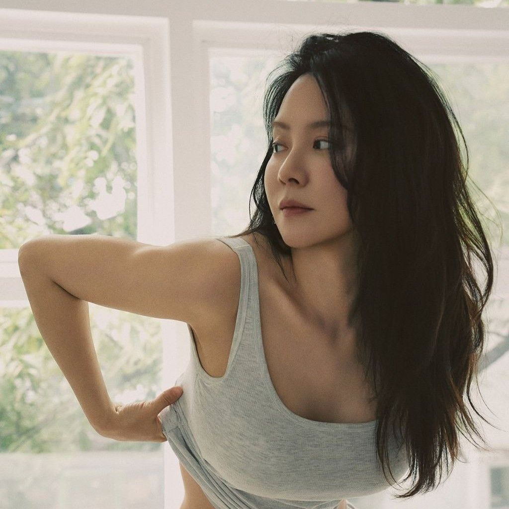 송지효 최근 활동샷