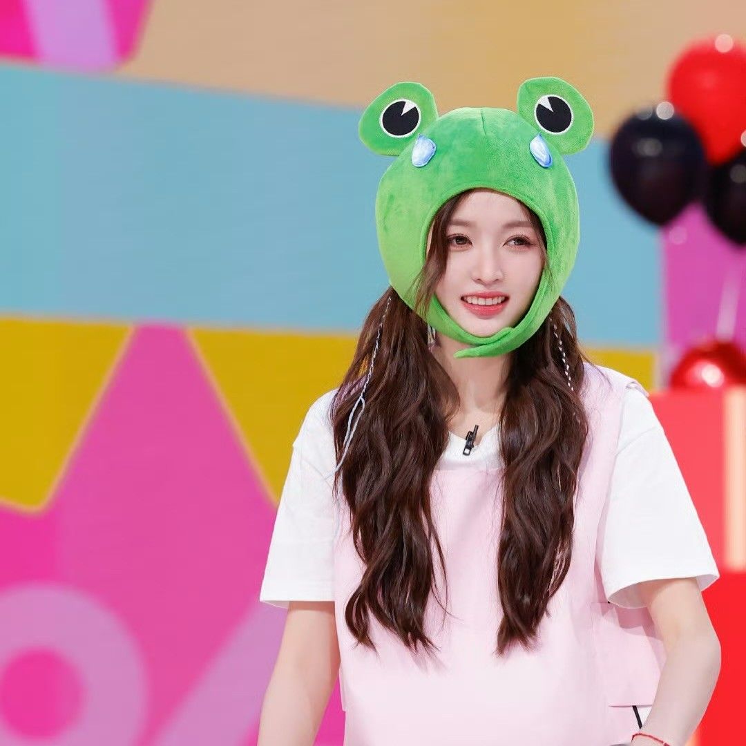 Behind-the-scenes cut of Wu Xuanyi
