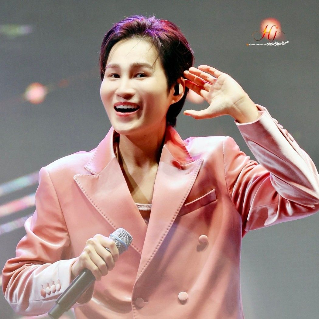 김희재의 비하인드 컷