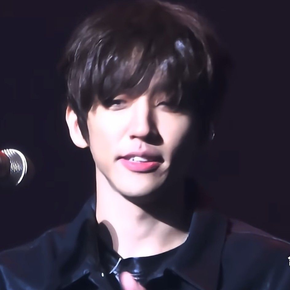 李承允的最新照片