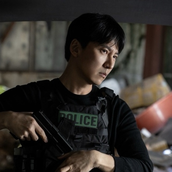 Behind-the-scenes cut of Kim Namgil