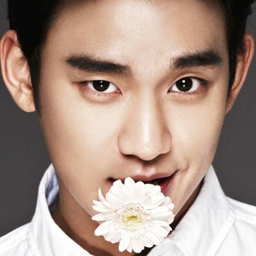 Behind-the-scenes cut of Kim Soohyun