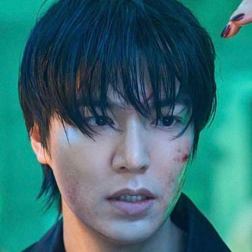 粉絲拍下的李敏鎬瞬間