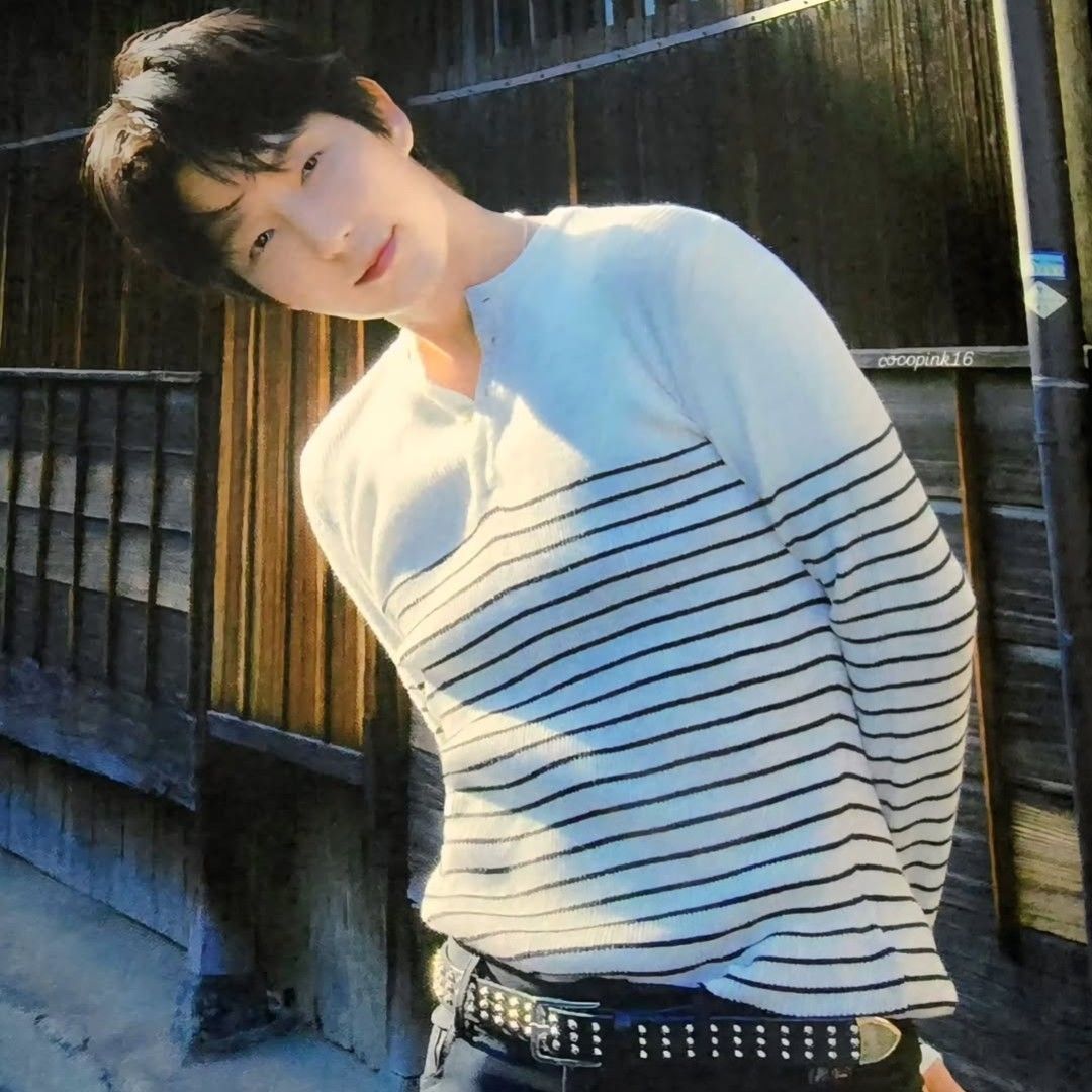 Recent activity shot of Lee Joongi