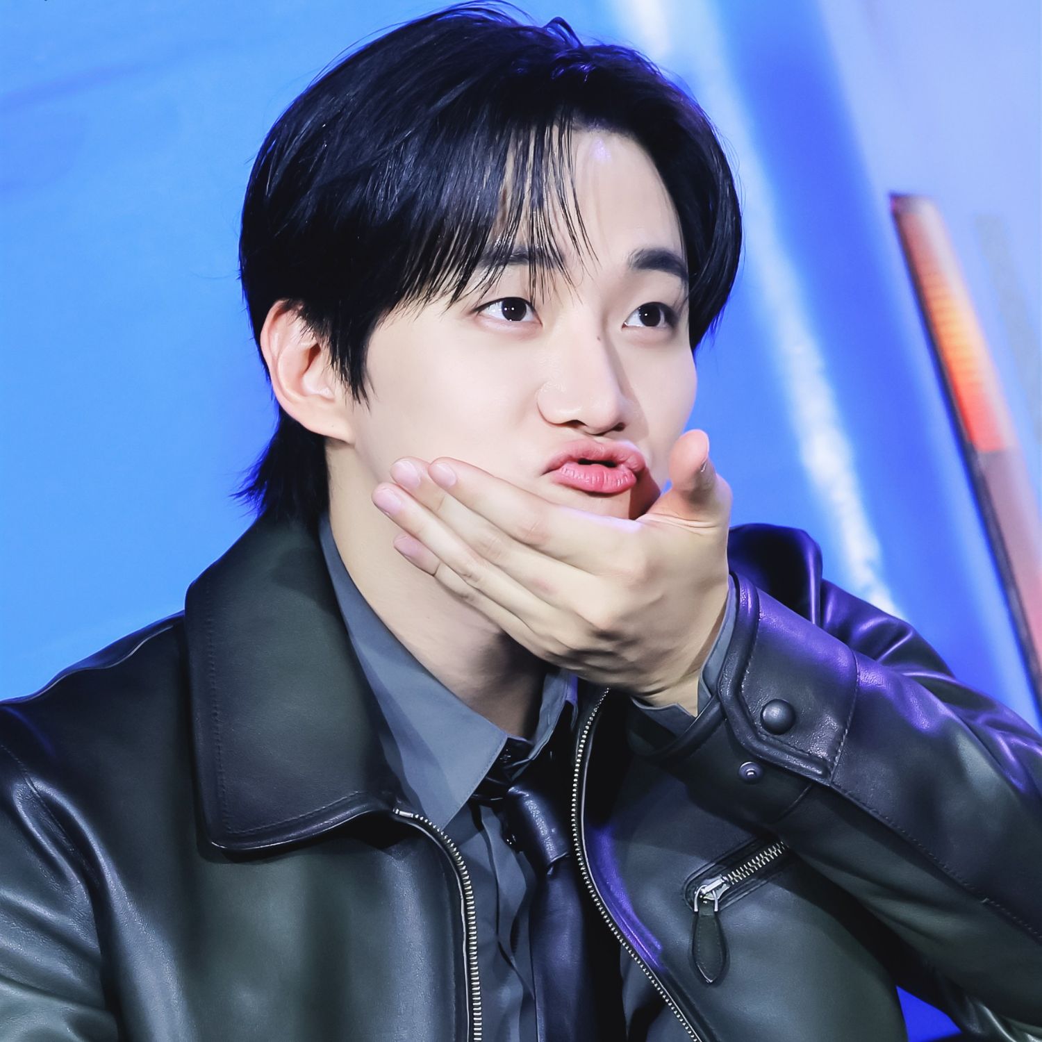 イ・ジュノのビハインドカット