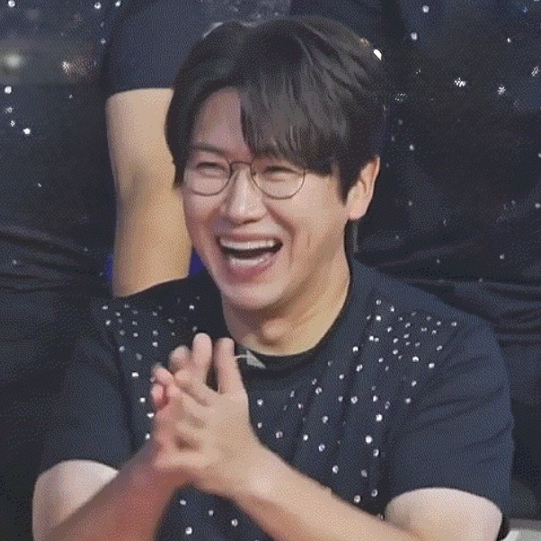 A moment captured by a fan of Chungil