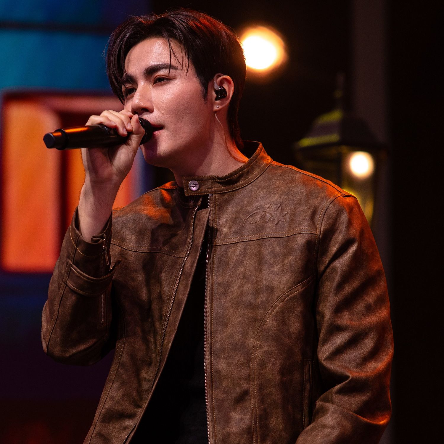 Behind-the-scenes cut of ZeePruk